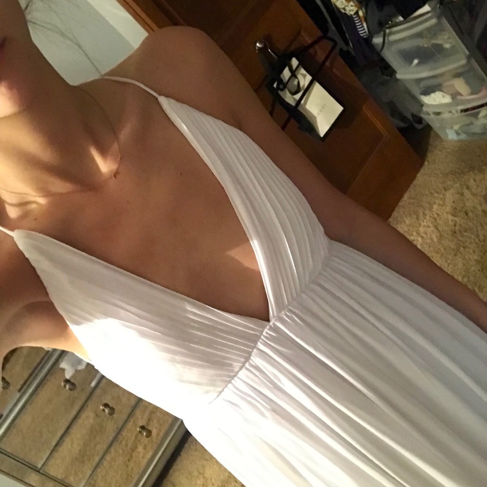 White maxi dress